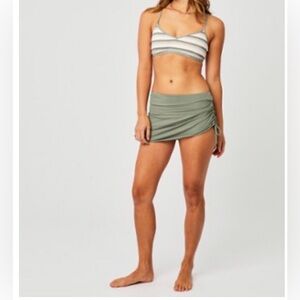 NWT CARVE DESIGNS Stinson Swimsuit Top - MEDIUM